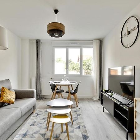 Chic Studio Near Paris - La Defense Безон Экстерьер фото