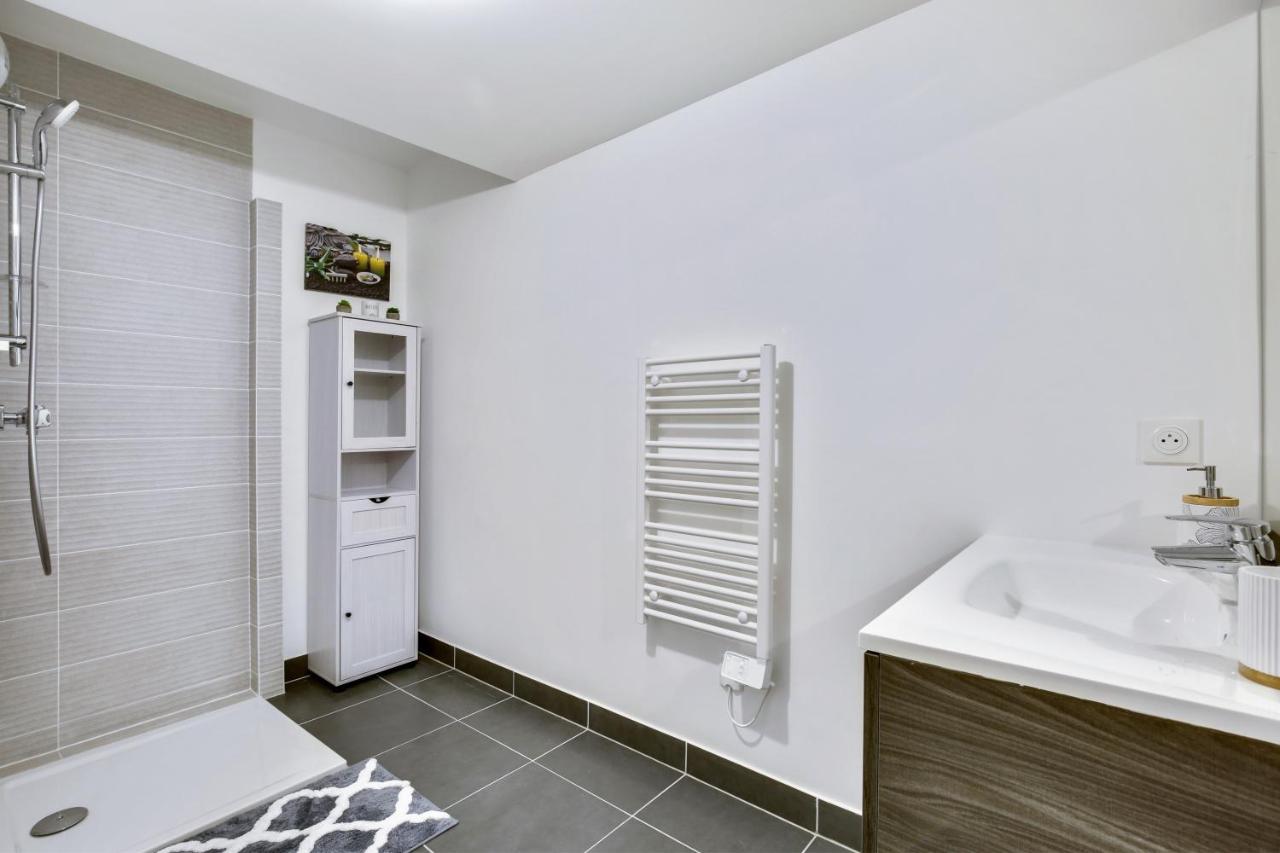 Chic Studio Near Paris - La Defense Безон Экстерьер фото
