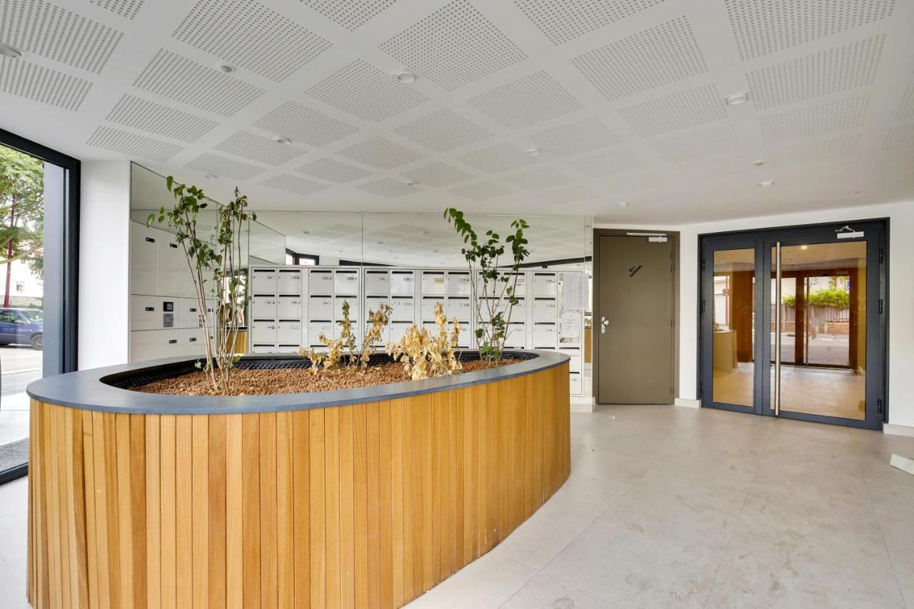 Chic Studio Near Paris - La Defense Безон Экстерьер фото